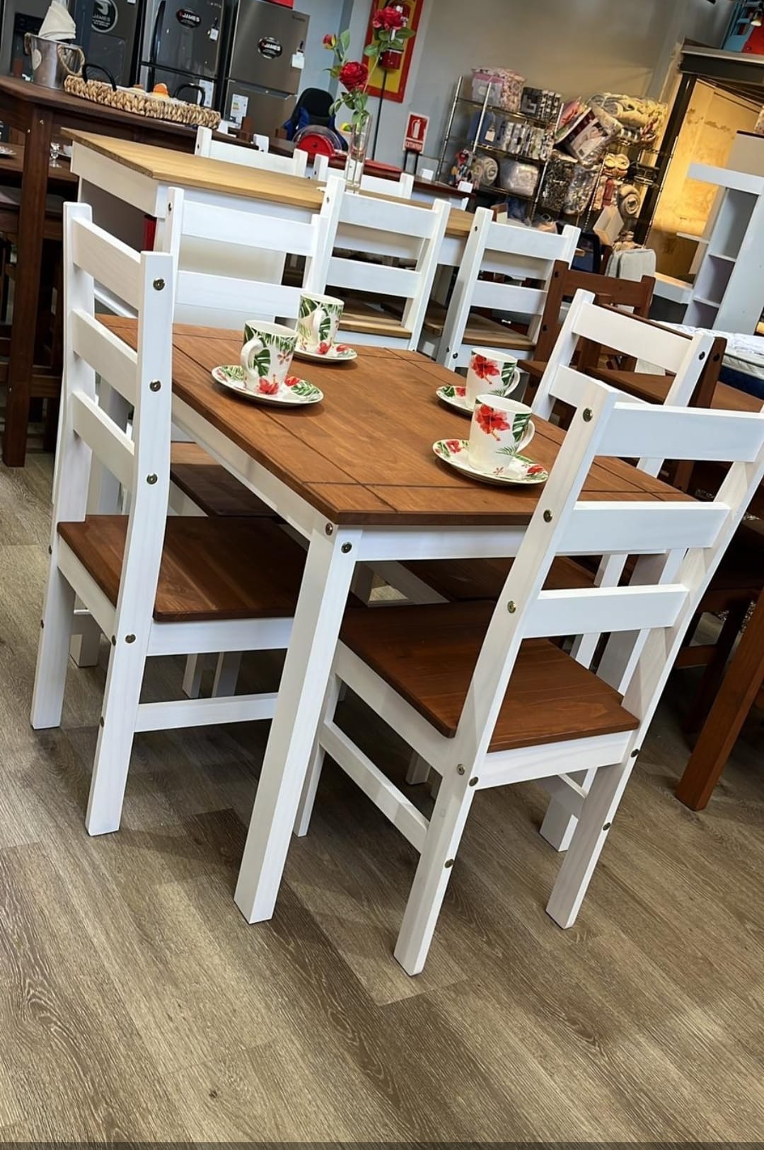 TODO MUEBLES Juego de comedor de madera Mesa + 4 sillas