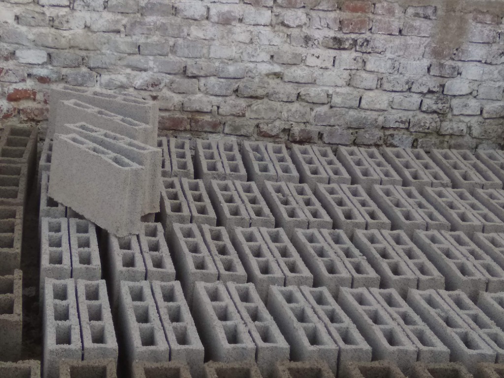 LA BLOQUERA BLOQUETAS 