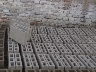 LA BLOQUERA BLOQUETAS