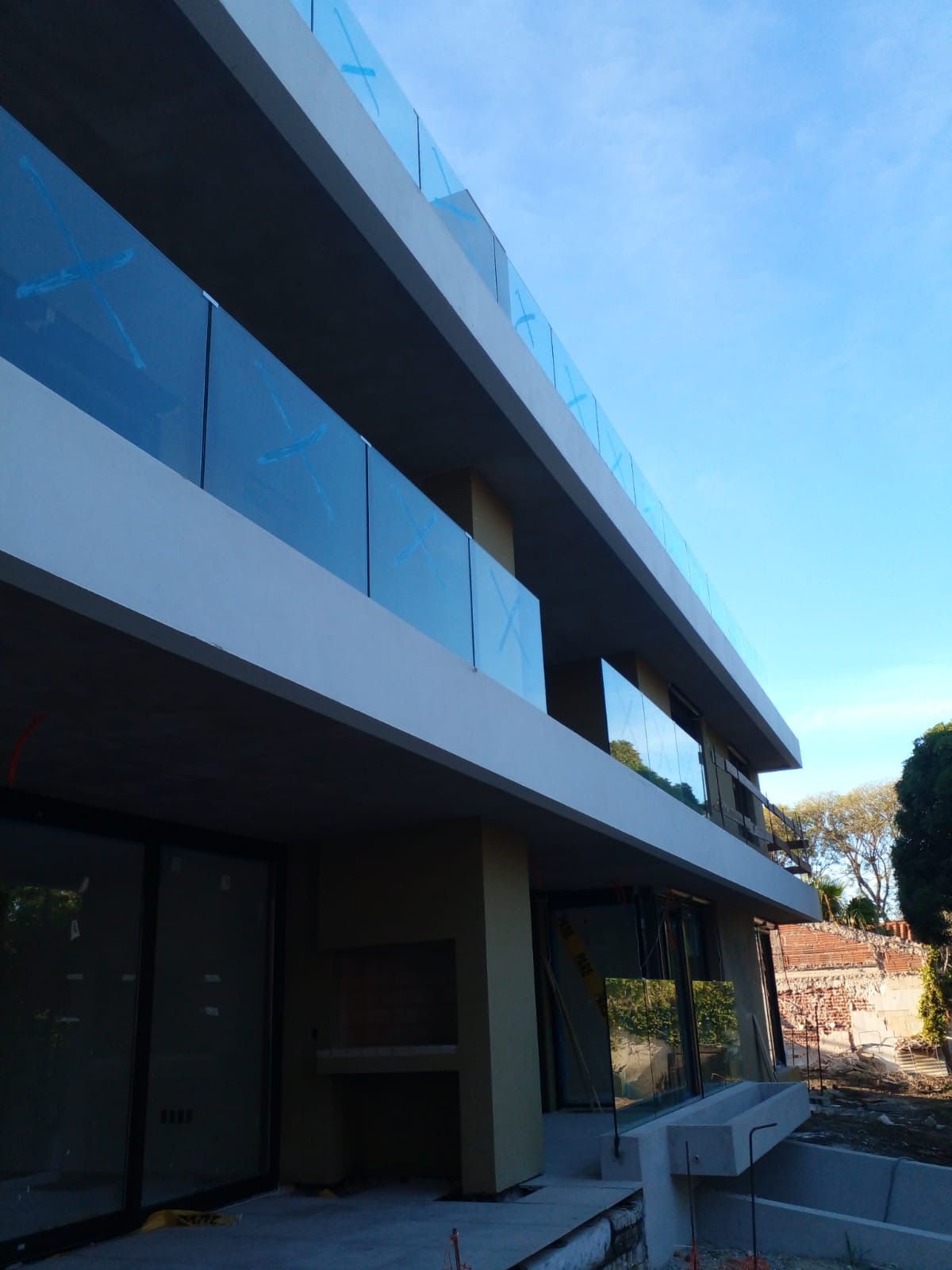 MORALES CONSTRUCCIONES  