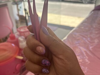 NAILS & LASHES STUDIO 