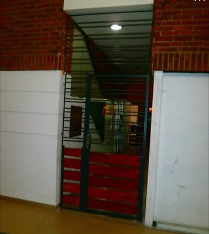 ABERTURAS BELVEDERE Portón reja 