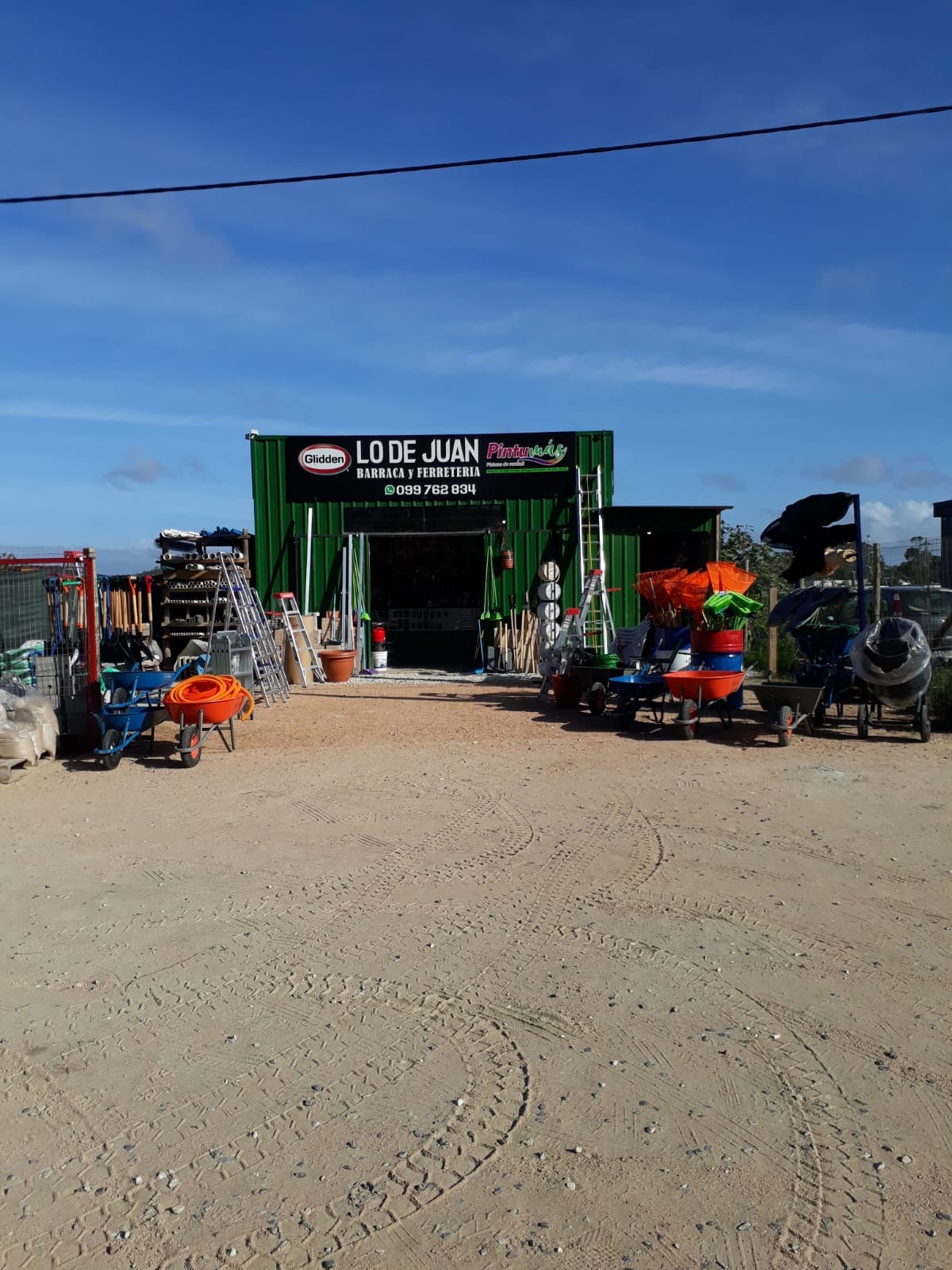 Lo de Juan Barraca Ferretería  