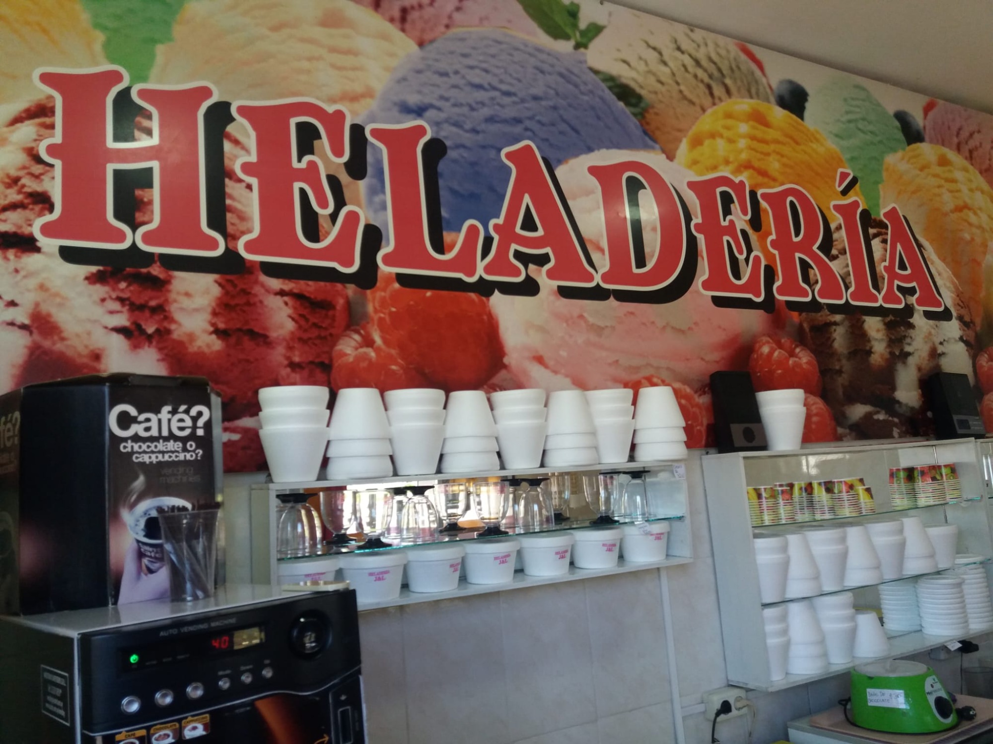 HELADERIA JYL  