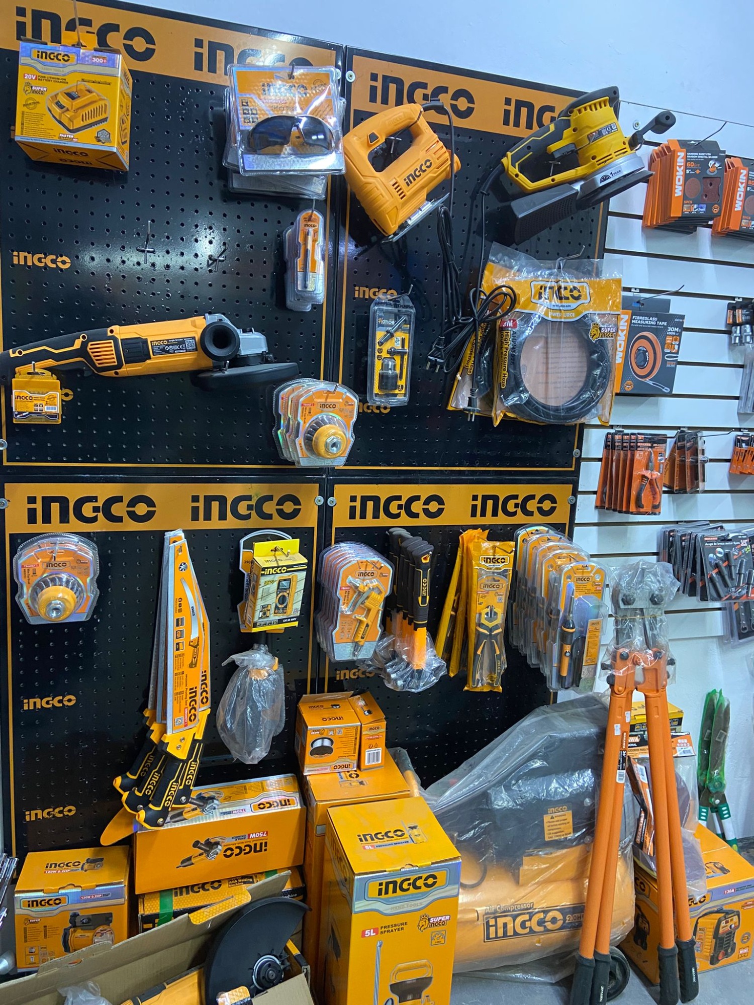 FERRETERÍA EL OBELISCO  