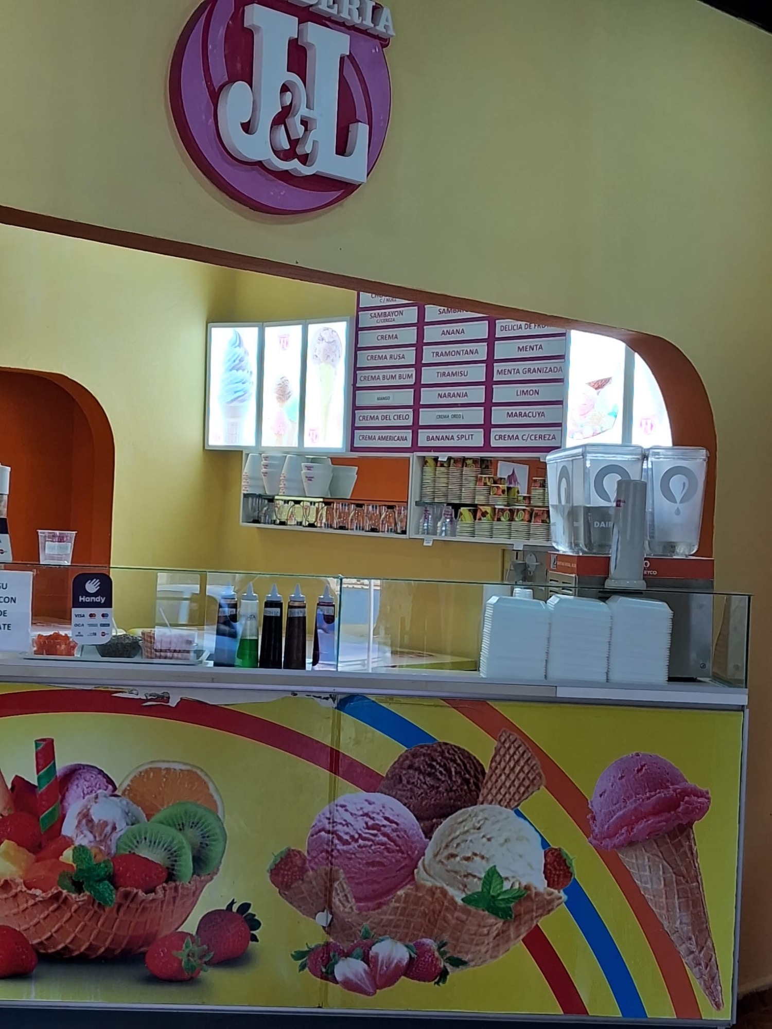HELADERIA JYL 2  