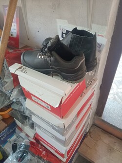 PESCA HERRAMIENTAS Y VIVERO 