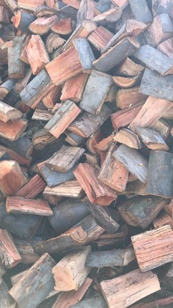 LEÑERIA LEÑA PARA EL CARBÓN Astilla colorada