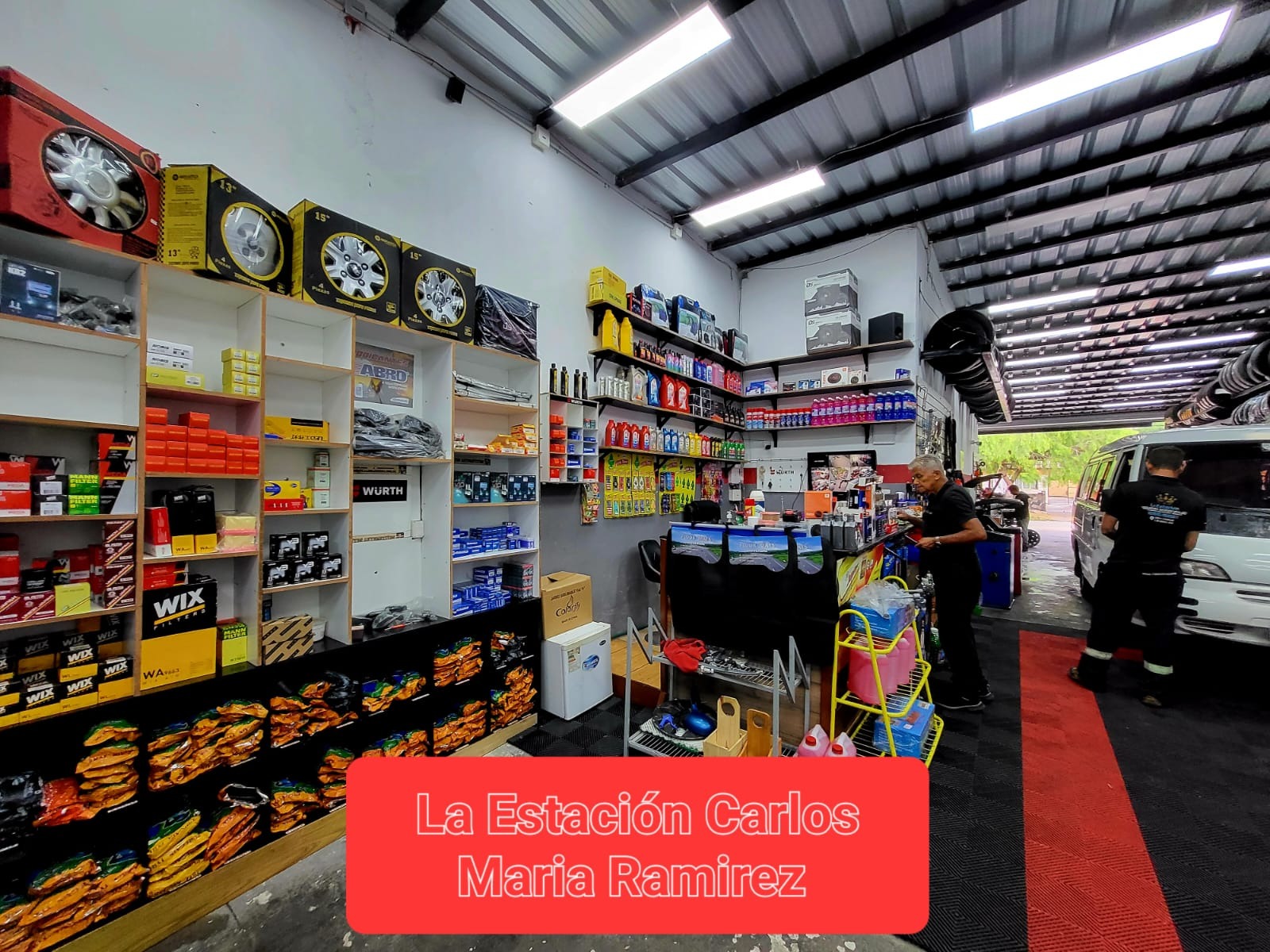 LA ESTACION MULTISERVICIOS  