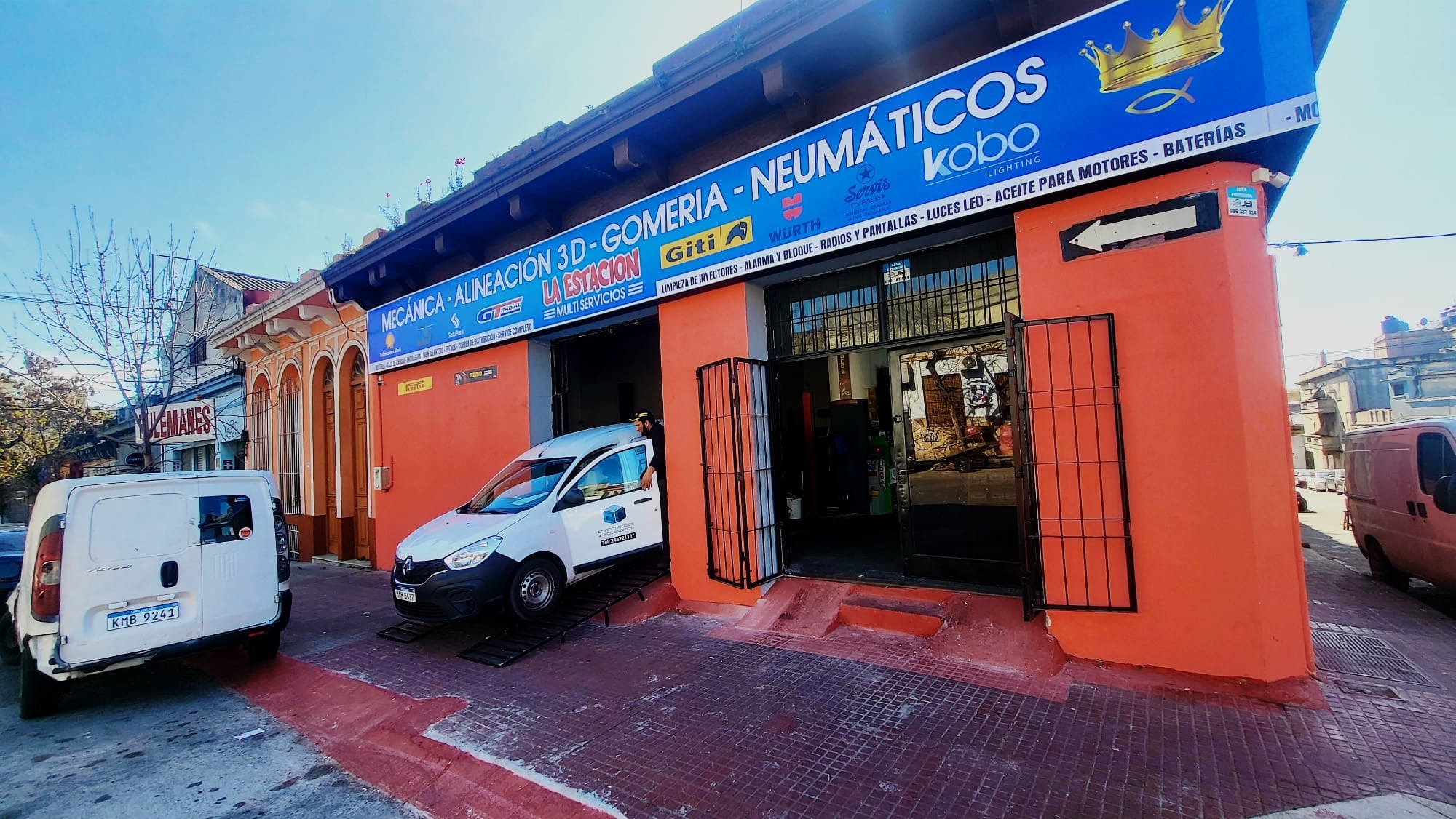 LA ESTACION MULTISERVICIOS  