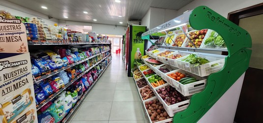 CARNICERÍA Y AUTOSERVICE MENDIZABAL Productos de limpieza - Verdulería 