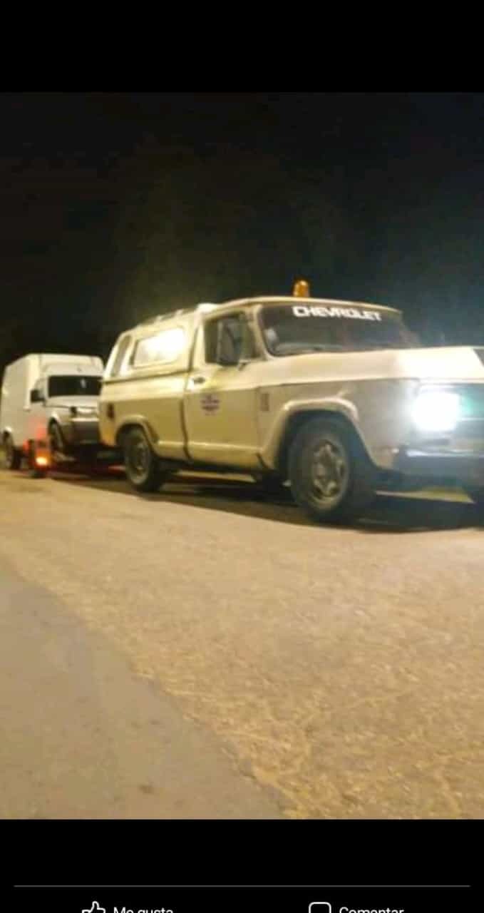 AUXILIO MECÁNICO  EL REMOLQUE  