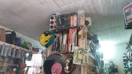 BARRACA Y FERRETERIA PUNTA 