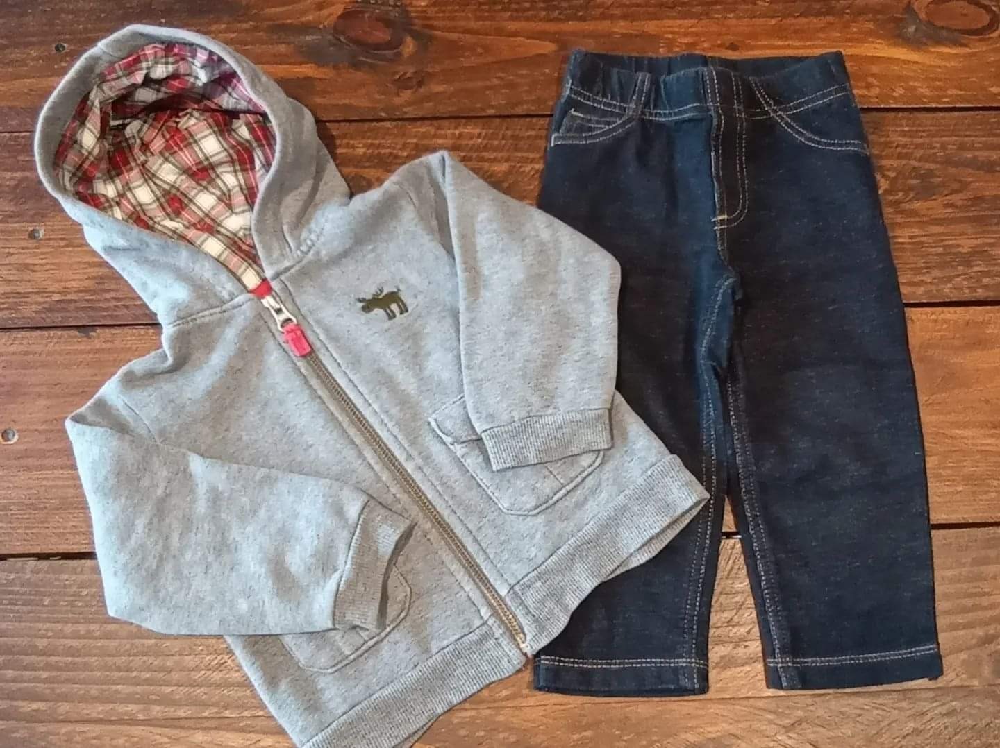 LA PETITE UY SECOND HAND  