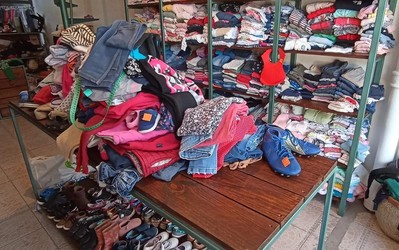 LA PETITE UY SECOND HAND 