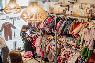 LA PETITE UY SECOND HAND 