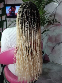 BRITA ESTÉTICA Y BELLEZA 