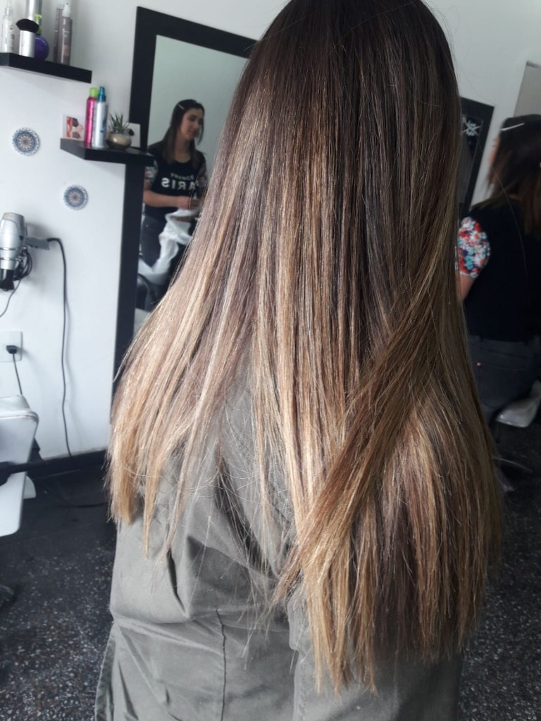 PELUQUERÍA BY LUCÍA  