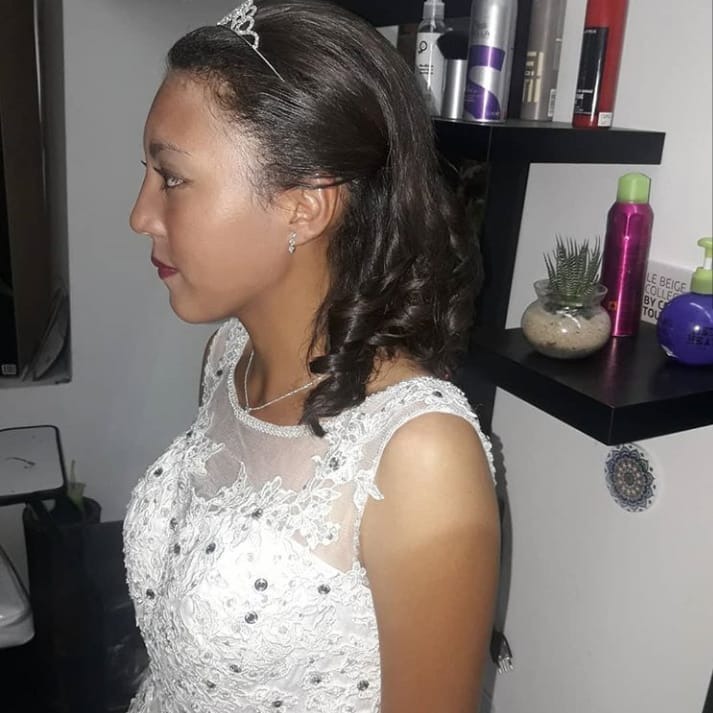 PELUQUERÍA BY LUCÍA  