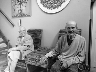 SEÑORAS Y SEÑORES Posando para,la foto!!! Divinos!!