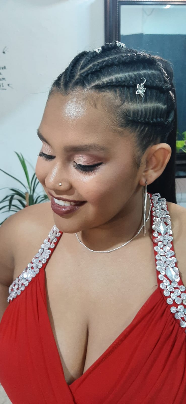 Verte Radiante VERTE RADIANTE Maquillaje 
Maquillaje social
Maquillaje profesion