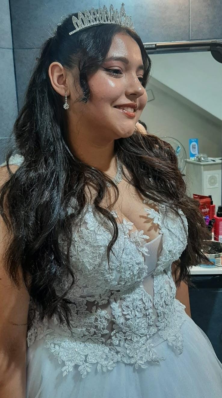 Verte Radiante VERTE RADIANTE Maquillaje 
Maquillaje social
Maquillaje profesion