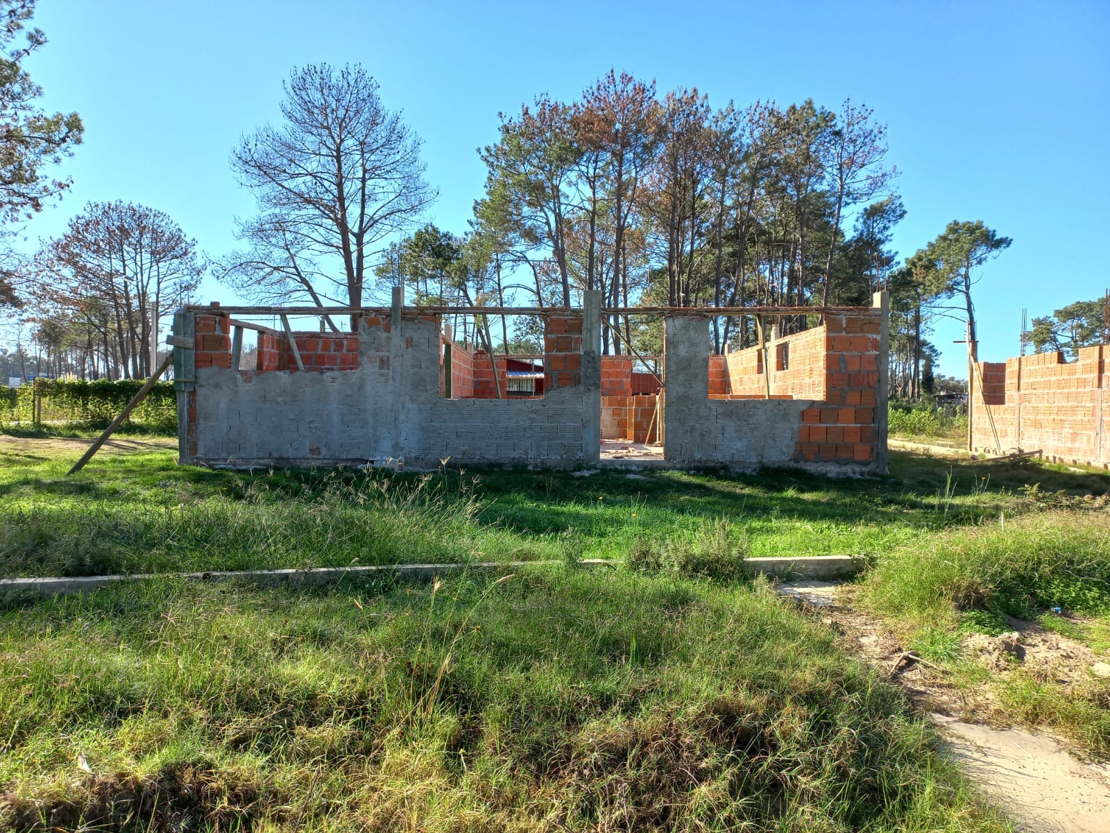 CONSTRUCCIONES MIGUEL CABRERA  