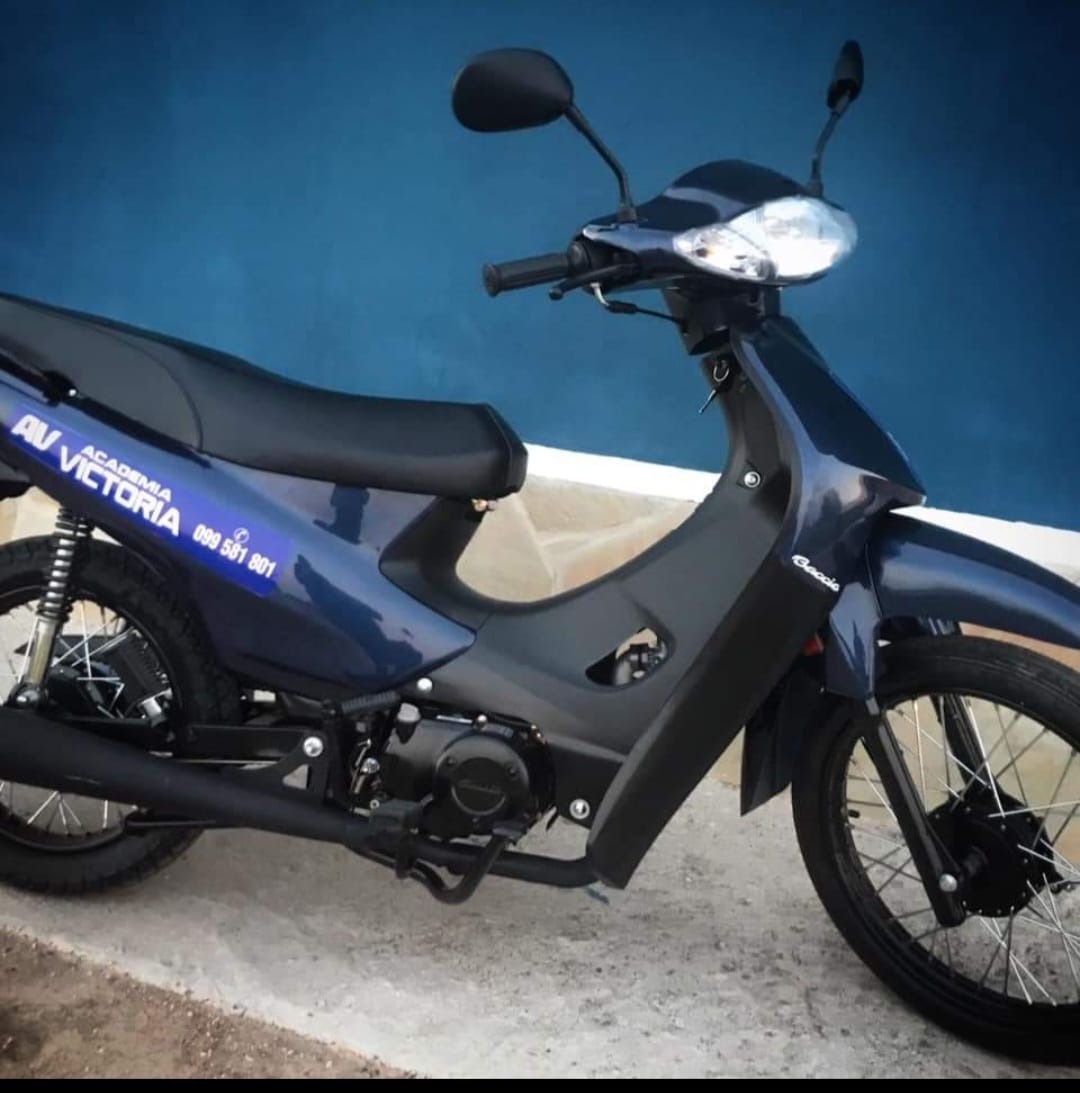 ACADEMIA DE CHOFERES VICTORIA  