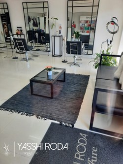 PEINADOS YASSHI RODA 