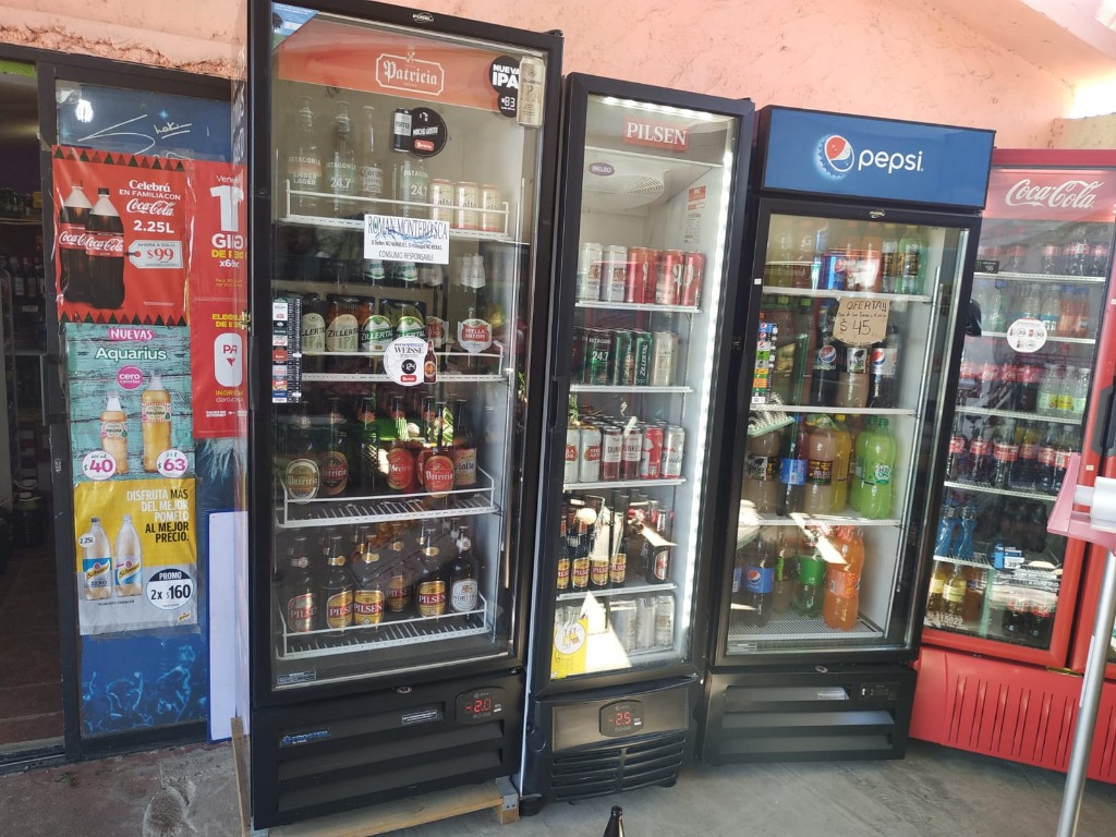 SUPERMERCADO SUPER 8 Bebidas alcohólicas y Refrescos 