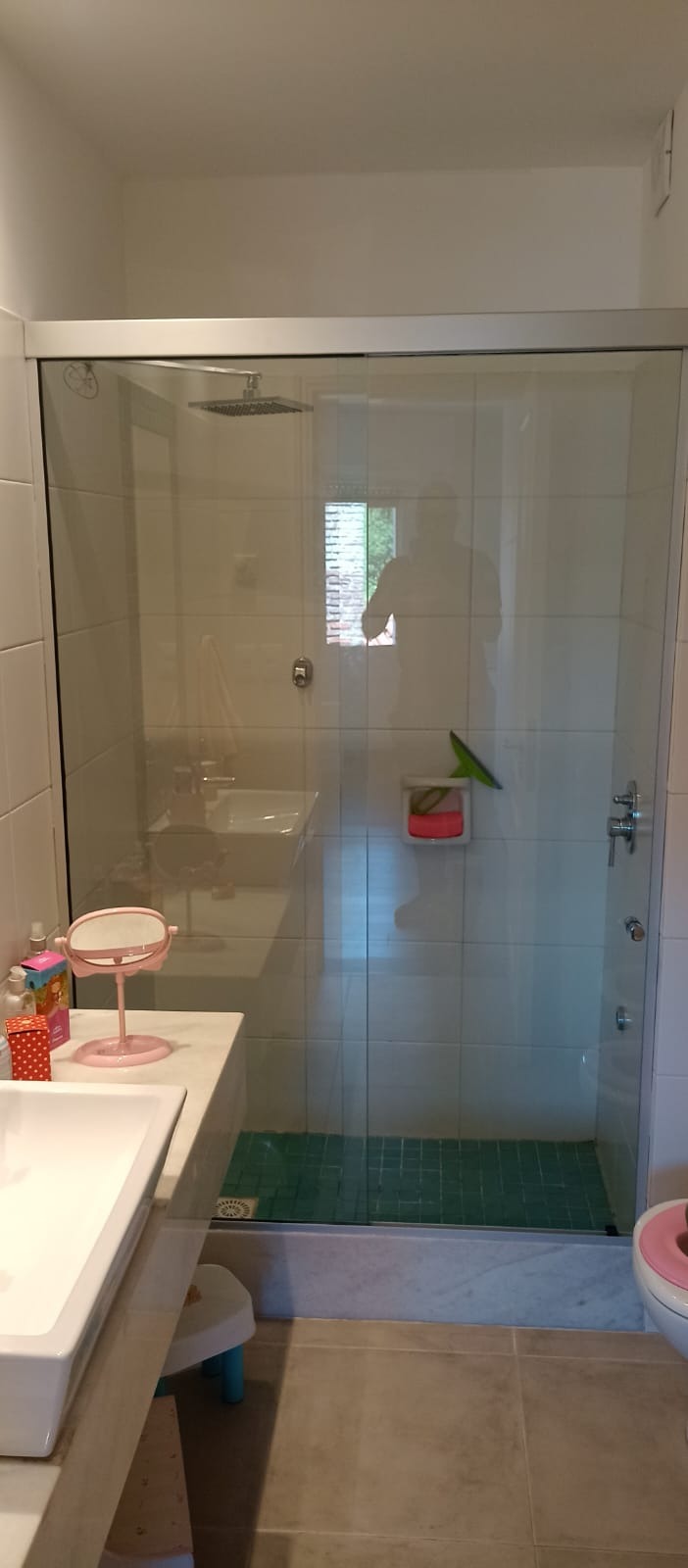 VIDRIERIA M.G VIDRERIA M.G Mamparas de baño 