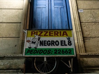 NEGRO EL 8 