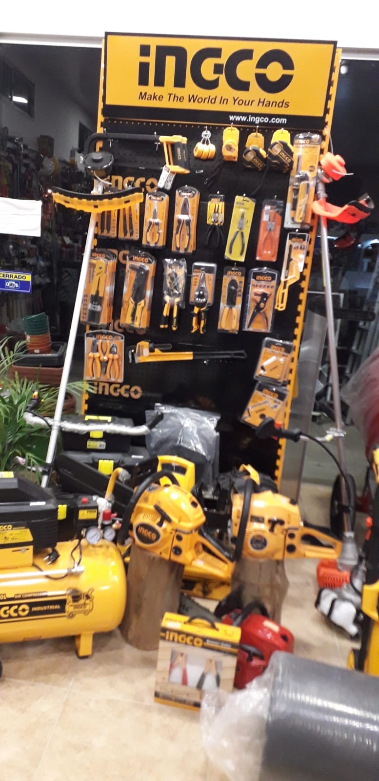 SANITARIA DEL PLATA Herramientas eléctricas Taladro, Atornillador, Lijadora, Amoladora, Sierra