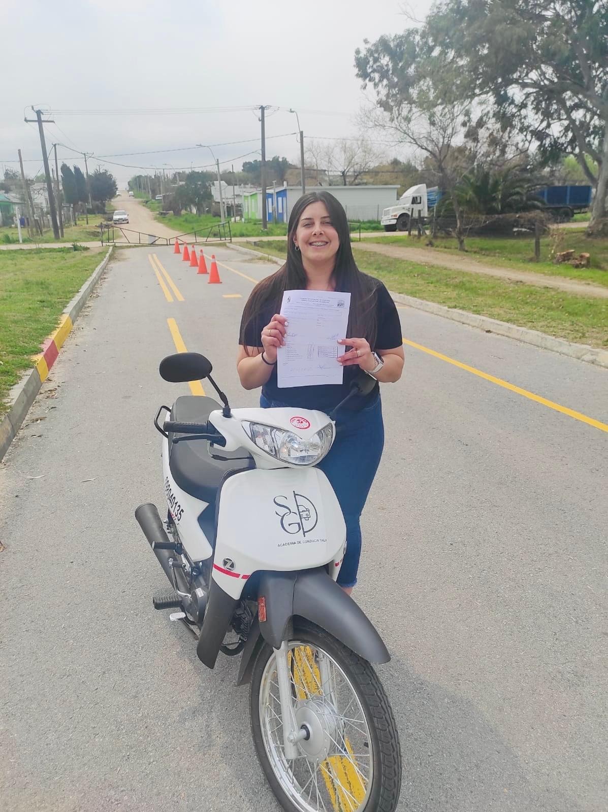 SG ACADEMIA DE CONDUCIR TALA  