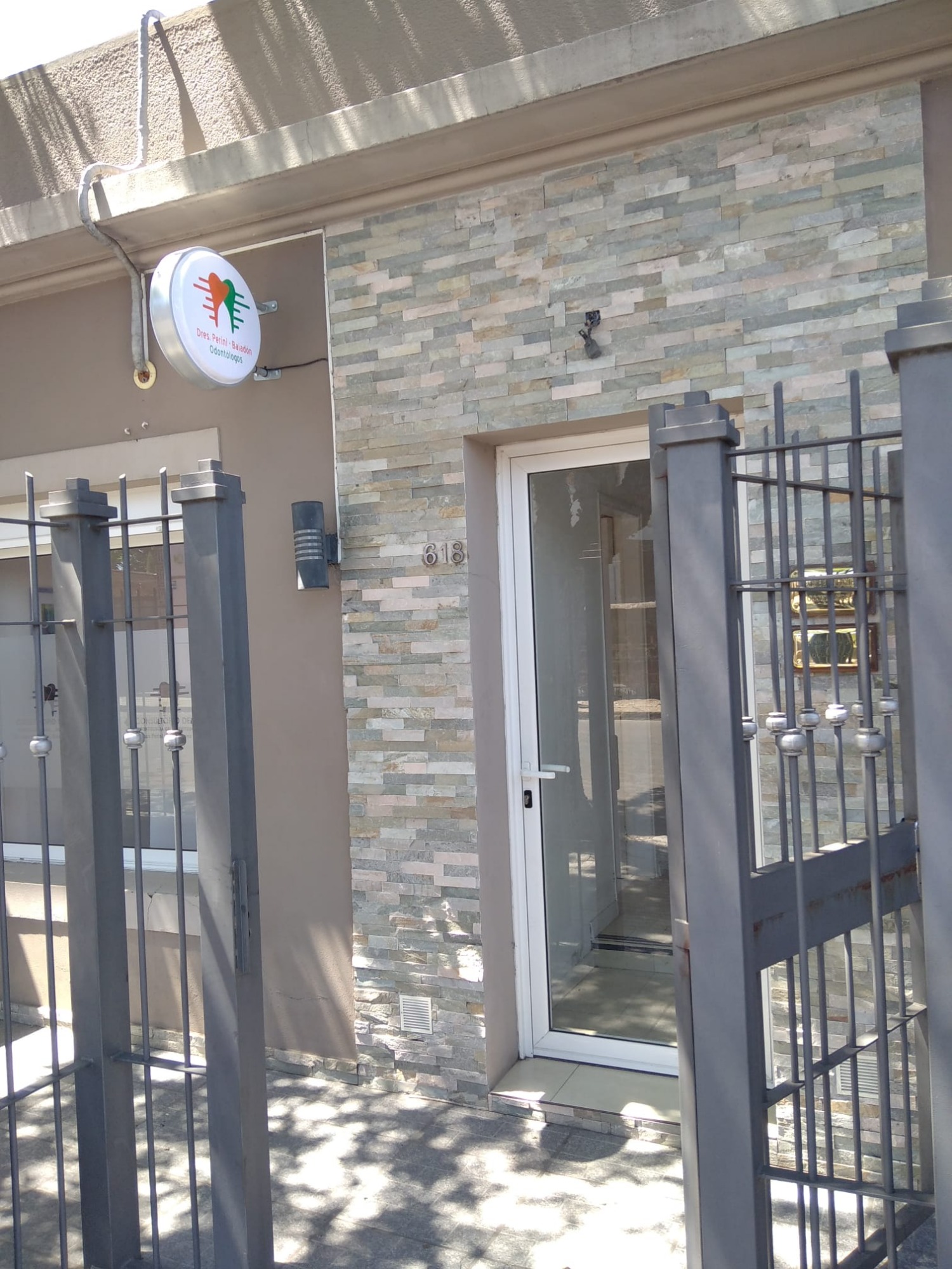 DOCTORES PERINI-BALADON  