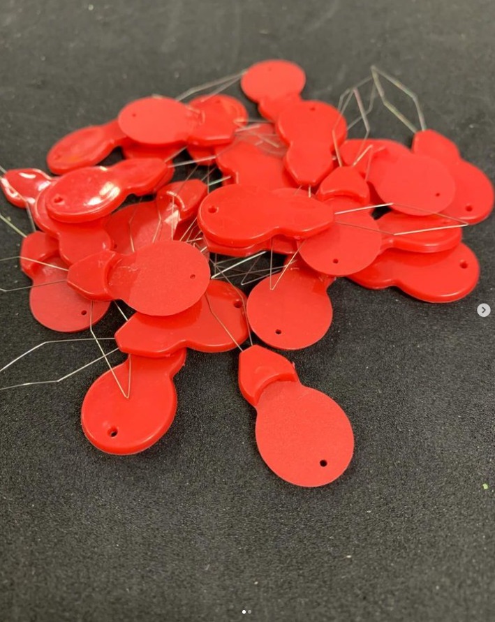 MERCERIA RG IMPORTACIONES Enhebrador plástico 