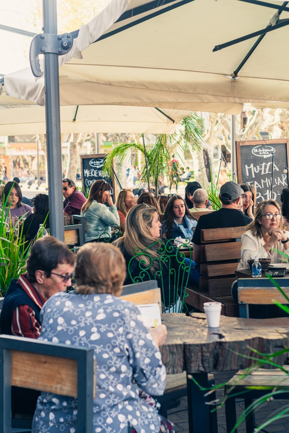 EL ARTESANAL EL ARTESANAL ALMUERZOS