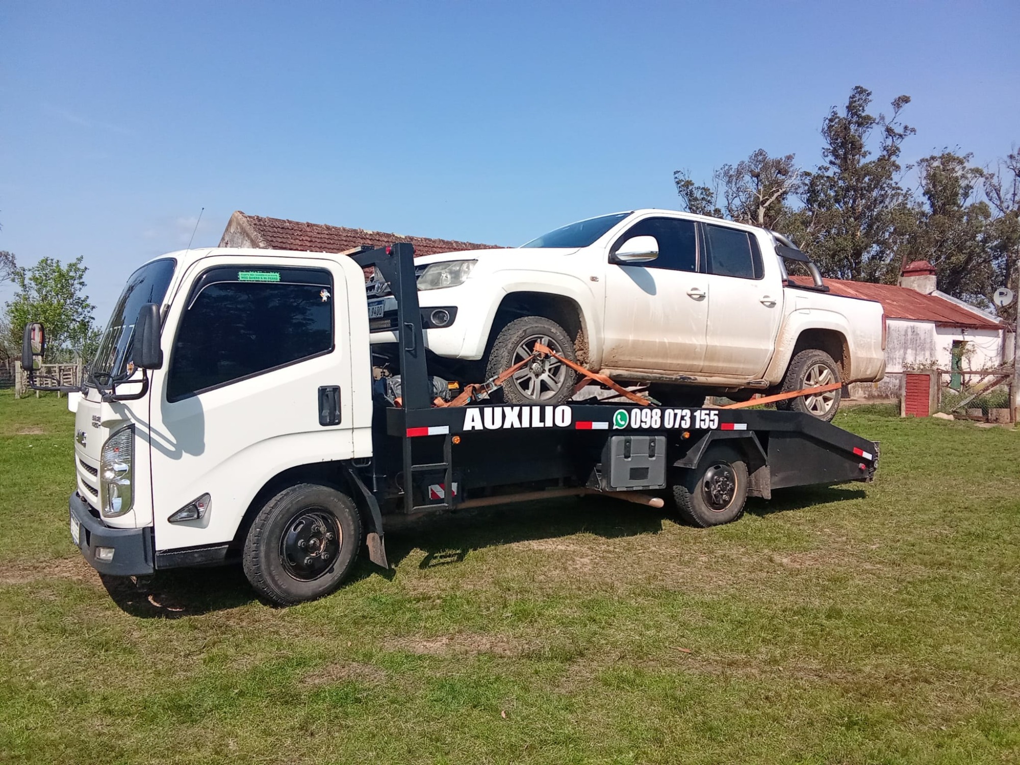 Gruas El Pileta GRUAS EL PILETA GRUAS
GUINCHES
AUXILIOS MECANICOS
AUXILIOS CAMIONE