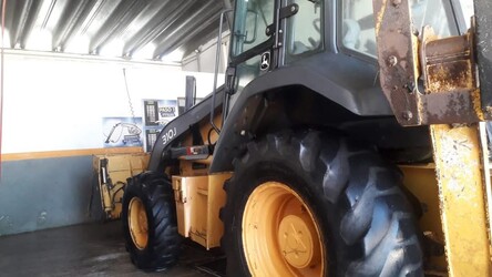 BARRACA Y FERRETERIA F Y D 