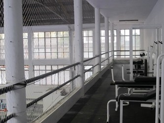 MARCOS SABAJ Redes de protección en canchas.