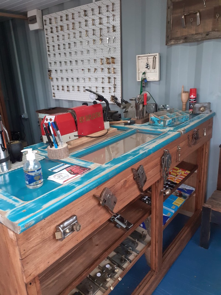 CERRAJERIA LA CABAÑA  