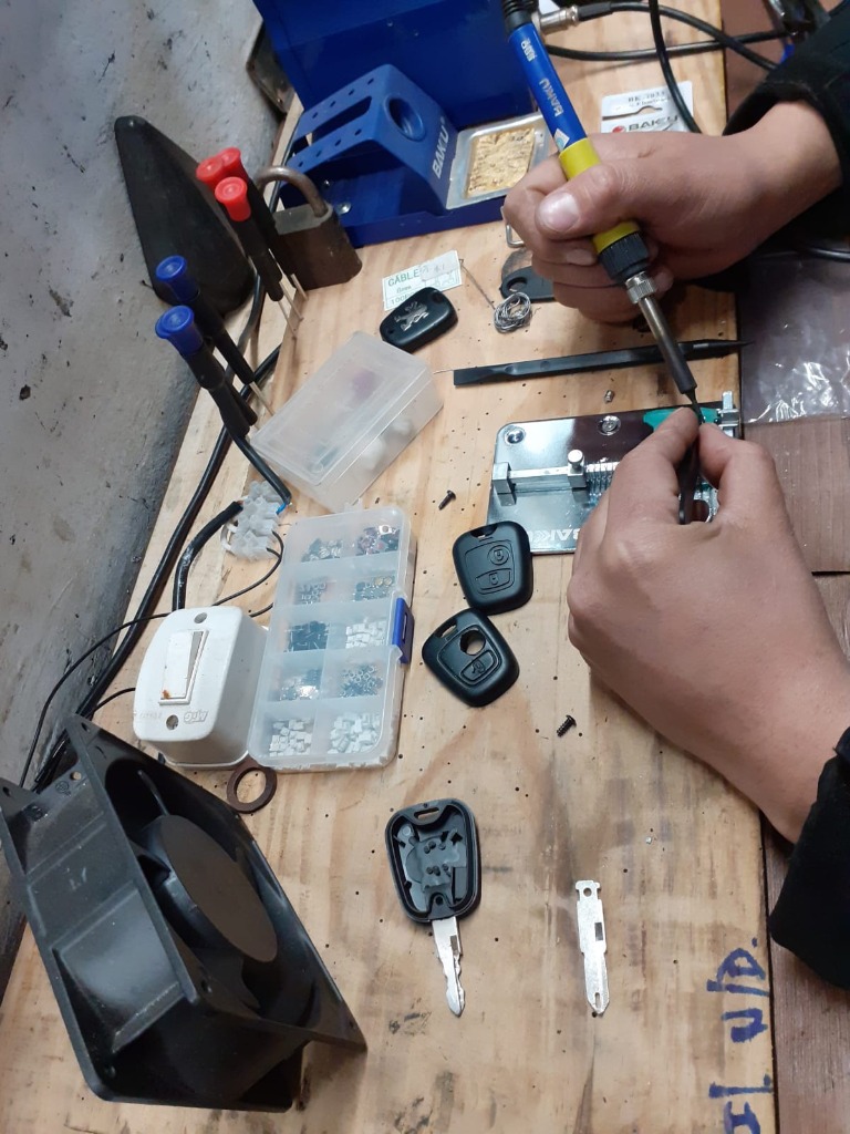 CERRAJERIA LA CABAÑA  