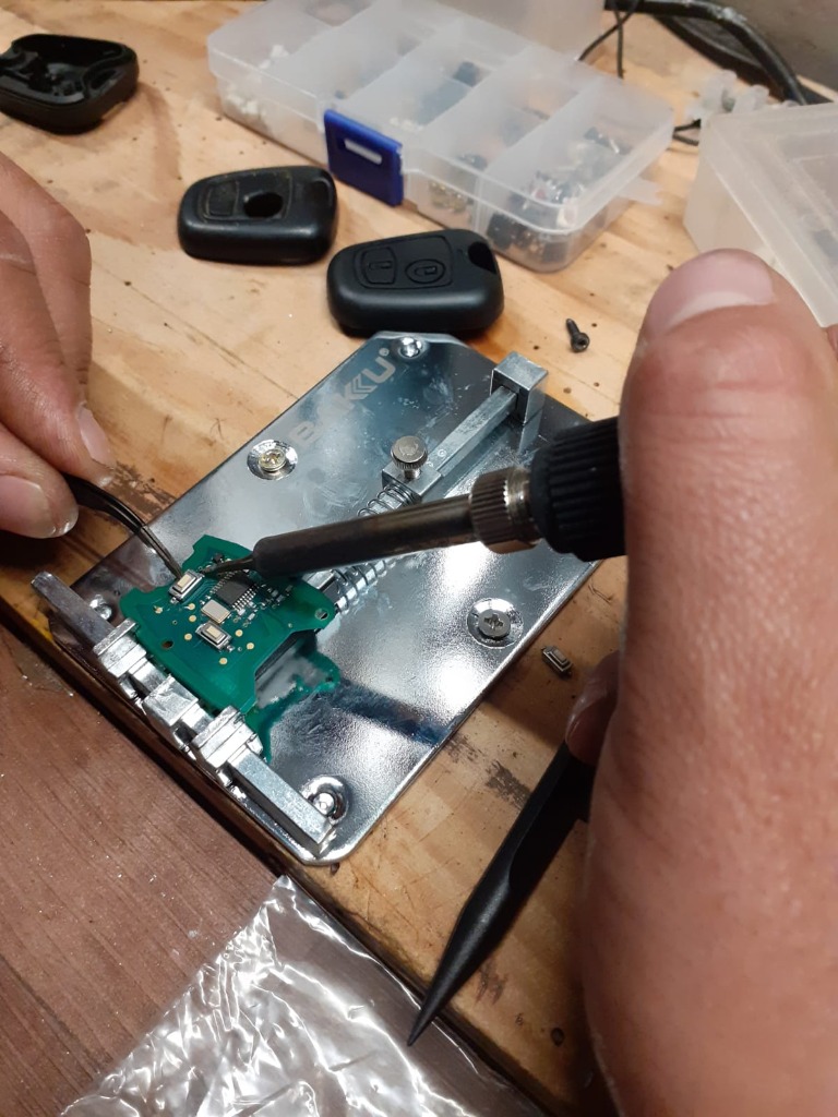 CERRAJERIA LA CABAÑA  