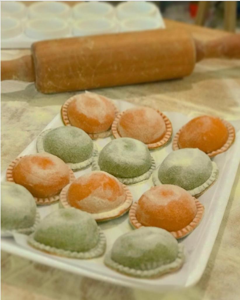 SABROSAS PASTAS RAFFAELLO Sorrentinos con masa de espinaca y morron 