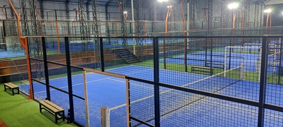 LALO MONTAJES PISTAS DE PADEL 