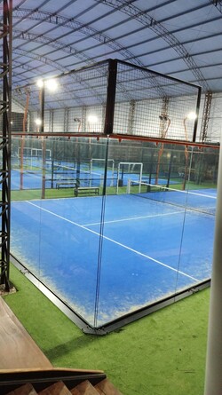 LALO MONTAJES PISTAS DE PADEL 