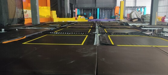 LALO MONTAJES PISTAS DE PADEL 