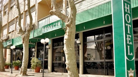 HOTEL LEONCIA 