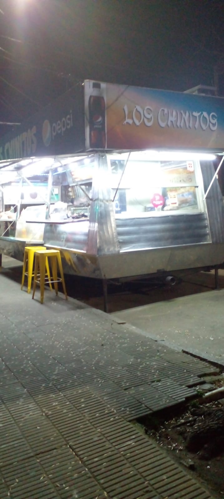 GRILL LOS CHINITOS (CARRITO)  