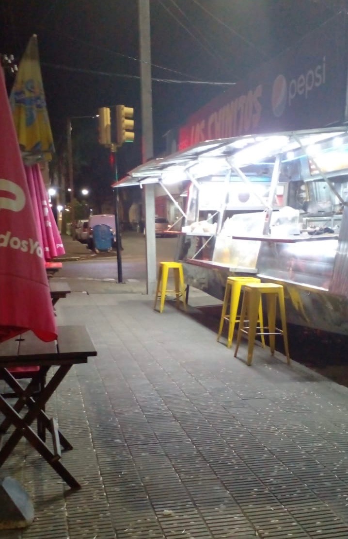 GRILL LOS CHINITOS (CARRITO)  